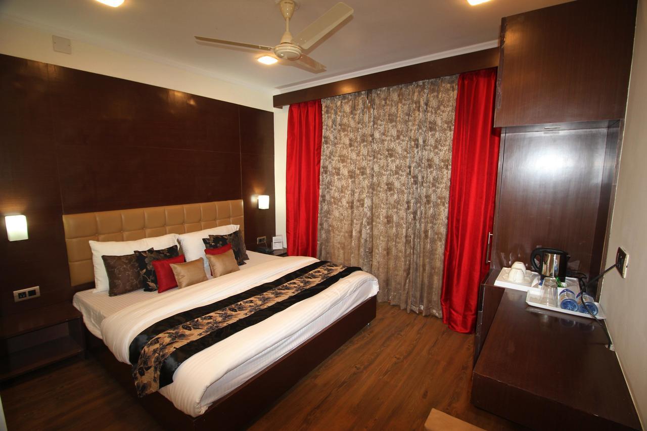 Hotel Green Leaf Srīnagar Exterior foto